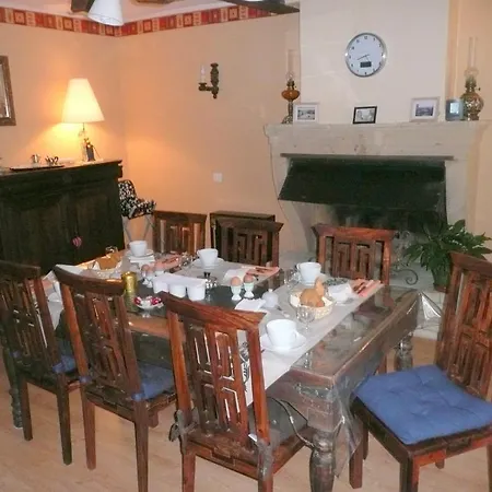 Au Clos D'ardennes Bed & Breakfast *